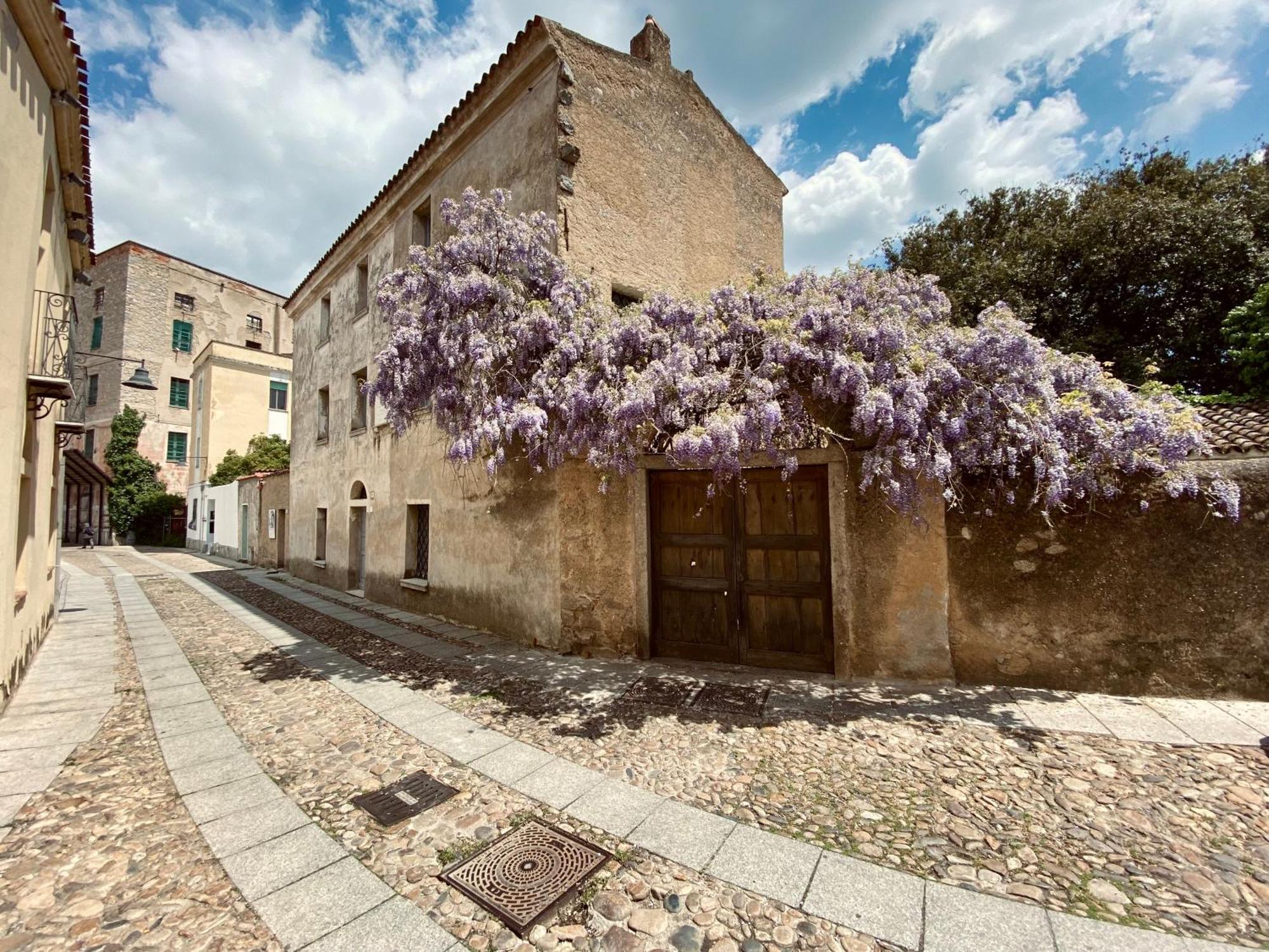 Carrales Guest House Nuoro  Exterior photo